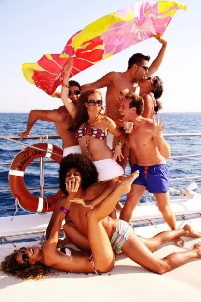 Fiestas en Barco en Ibiza divertidas, originales y unicas - Imagen 12