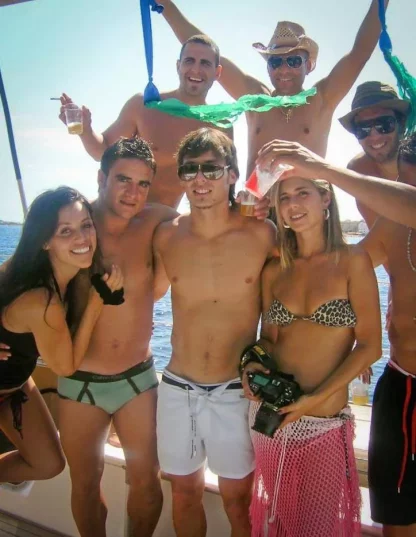 Fiestas en Barco en Ibiza divertidas, originales y unicas - Imagen 14